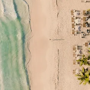 chiringuito-tulum.allrivieramayahotels.com/